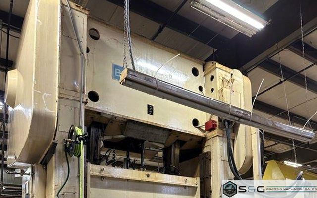 200 ton Brown Boggs SS2-200-72-42 Straight Side Mechanical Press For Sale