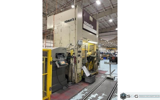 1995 KOMATSU E2M-300 300-ton Capacity Straight Side Press For Sale - Double Crank Single Action