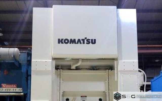 300 Ton Komatsu E2M-300 Mechanical Straight Side Metal Stamping Press For Sale, Under Power!