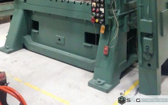 200 Ton MINSTER SC2-200-72-42 Hevi-stamper Straight Side Press