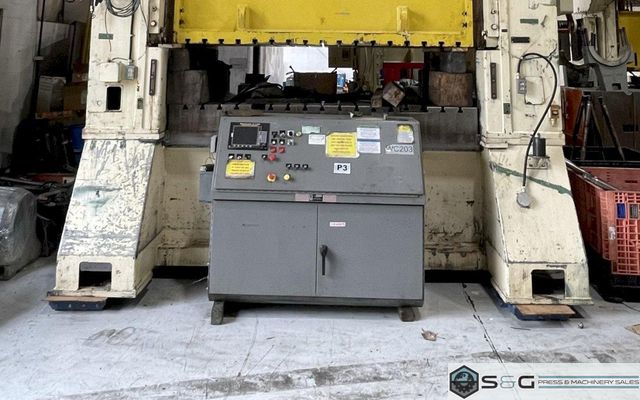 800 ton Blow Press Model SC2-800-108-54 Used Straight Side Mechanical Metal Stamping Press For Sale, Year 1995, Rebuilt in 2016