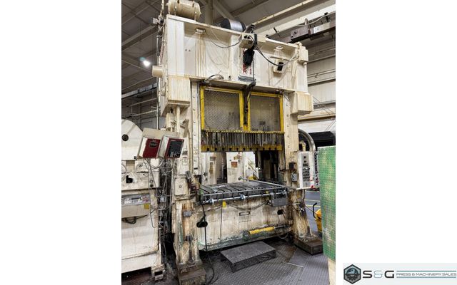 200-ton Minster E2-200-72-42 Straight Side Metal Stamping Press - Double Crank, Single Action Year 1987
