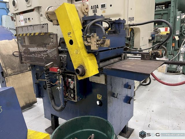 18" Dallas Double Gripper Air Feed with Straightener Model D500-18