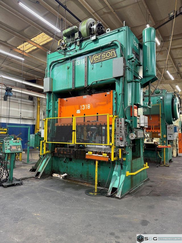250 ton Verson S2-250-96-48T Straight Side Mechanical Stamping Press For Sale