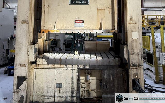 300 ton Clearing Niagara Straight Side Press For Sale Model SE2-300-84-48UH, Year 1995
