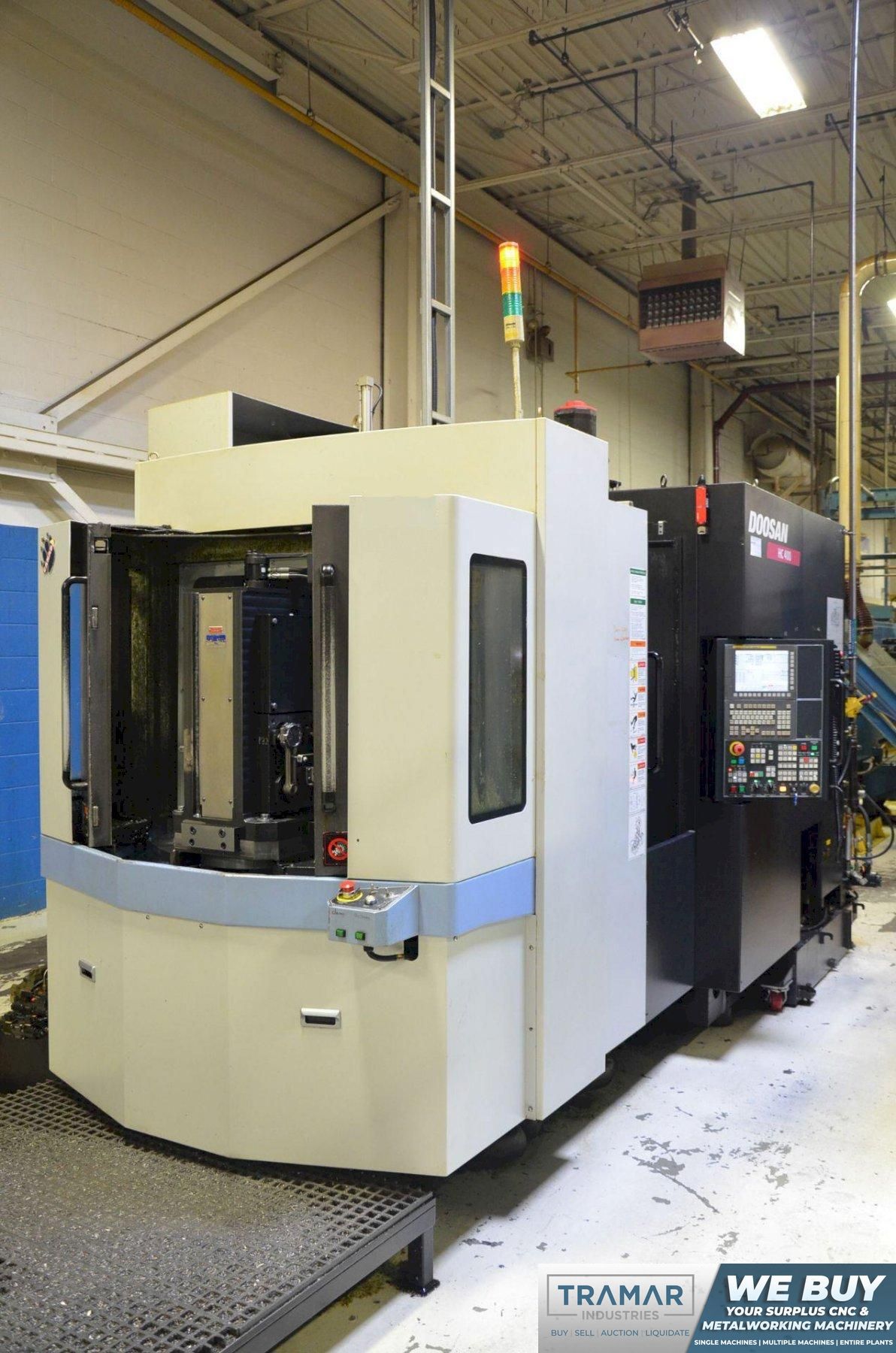 Doosan HC-400 CNC Horizontal Machining Center, Fanuc 32i, 15.75