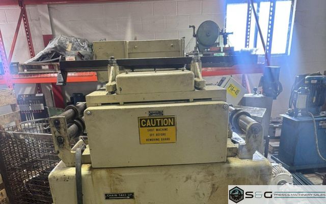 12" Wide CWP Powered Straightener Model #12B For Sale