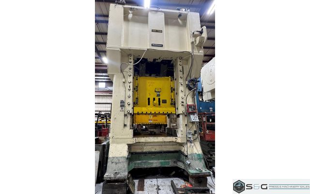 800-ton Minster E2-800-60-48 Hevi-Stamper Straight Side Stamping Press For Sale