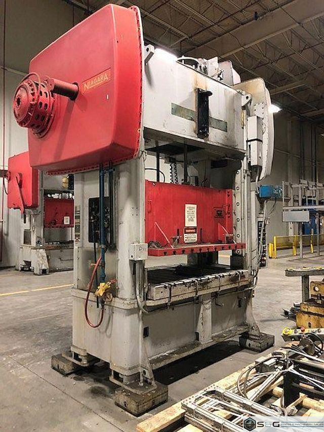 150 ton Niagara SE2-150-72-48 Straight Side Press, New 1989