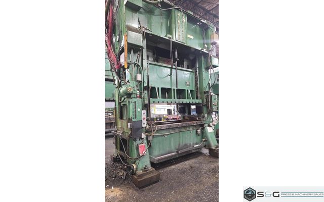 High-speed 300-ton Minster Hevi-Stamper Straight Side Mechanical Press For Sale, Year 1984