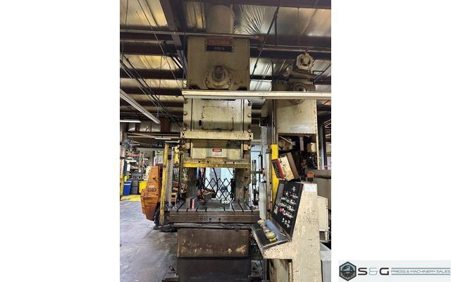 250 Ton NIAGARA E-250 OBS / Gap Frame Used Mechanical Metal Stamping Press For Sale, Under Power!