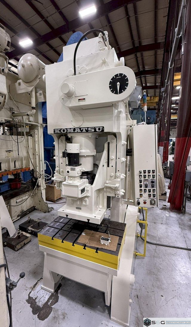 110 ton Komatsu OBS Used Single Crank Gap Frame Mechanical Metal Stamping Press For Sale, Can be seen under power!