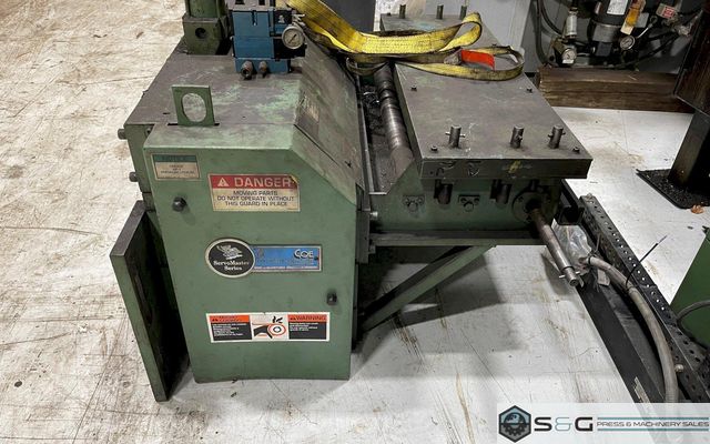 30" Coe Press Equipment Servo Feed with Pull Thru Straightener
