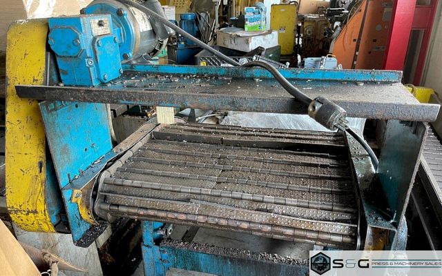 24" x 8'  "Steel Trak" Conveyor by New London Engineering