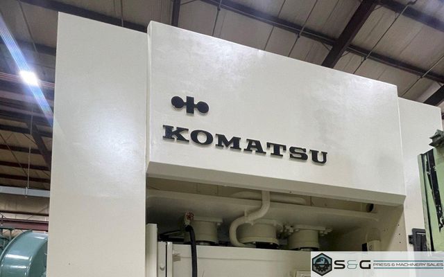 200-ton Komatsu Model E2M200 Straight Side High Speed Metal Stamping Press For Sale, 4.3" Stroke, Year 1988