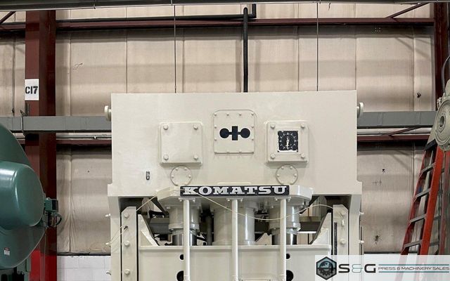 150 ton Komatsu Double Crank Used Mechanical Metal Stamping Press For Sale Model OBW150-2, Year 1987