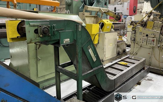 16" Wardcraft SH 1600-T3 Pimpled Goose Neck Conveyor