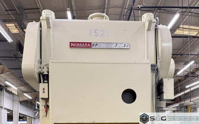 200 ton Niagara BP2-200-72-36 Straight Side Double Crank Press For Sale