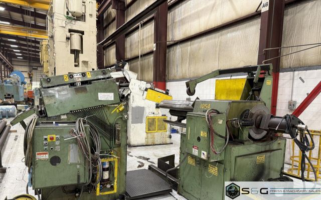 15,000 lbs. x 24" wide Feed Lease Coil Reel with Feed Lease Powered Straightener For Sale - Models PR-15M-42 and FLCC-24-76-7