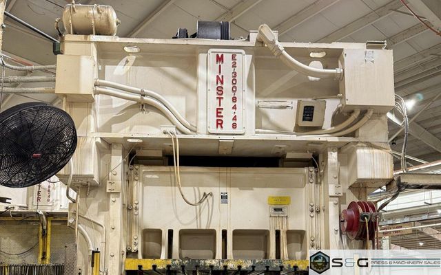 300-ton MINSTER E2-300-84-48 Straight Side Press - Double Crank Metal Stamping Press For Sale, Year 1986