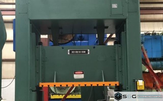 300 Ton CLEARING NIAGARA SE2-300-84-48UH Straight Side Mechanical Metal Stamping Press