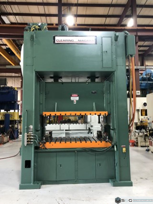 300 Ton CLEARING NIAGARA SE2-300-84-48 Straight Side Mechanical Metal Stamping Press, New 1995