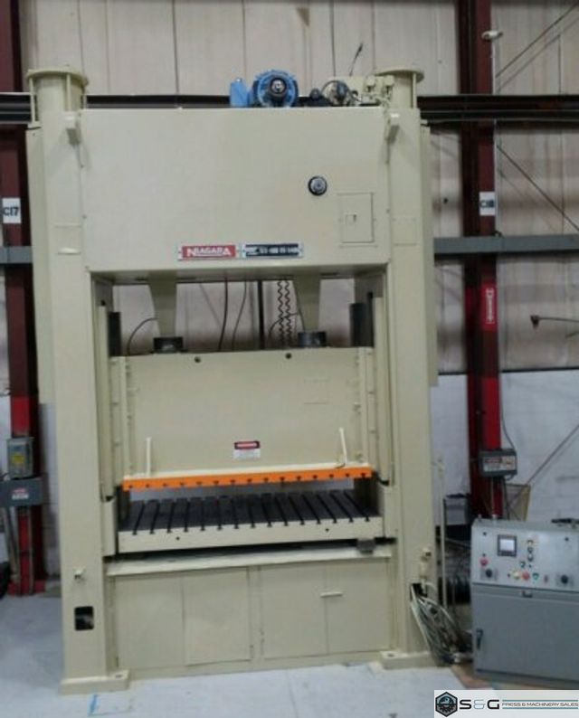 440 Ton CLEARING NIAGARA SE2-400-96-54UH Straight Side Mechanical Metal Stamping Press, New 1996
