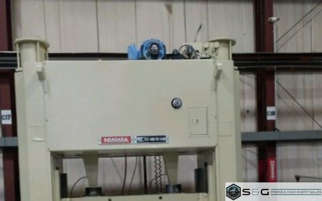 440 Ton CLEARING NIAGARA SE2-400-96-54UH Straight Side Mechanical Metal Stamping Press, New 1996