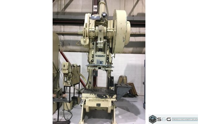 90 Ton Niagara AF-5, Used Mechanical Metal Stamping Gap Frame Press For Sale