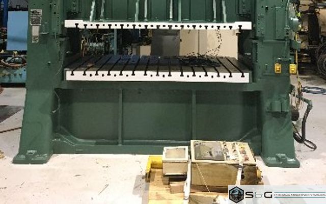 300 Ton MINSTER E2-300-96-48 Straight Side Mechanical Metal Stamping Press, Rebuilt