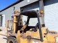 Caterpillar 8000 Lbs Forklift  - V8od