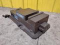 6" KURT MODEL #D675 PRECISION MACHINE VISE W/ SWIVEL HANDLE: STOCK #23448