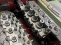 Dah-Lian Model NF 17B-6S Six Die Nut Forming Machine