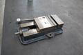 Kurt D-40 4" Machine Vise, Steel Jaws, Handle- Auction Item