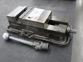 Kurt D-40 4" machine Vise, Steel Jaws, Handle- Auction Item
