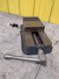 6" KURT MODEL #D675 PRECISION MACHINE VISE W/ SWIVEL HANDLE: STOCK #23448
