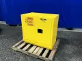 ULINE 22 GAL. FLAMMABLE LIQUID STORAGE CABINET  -  H-4177S-Y