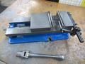 Kurt D688 6&quot; Machine Vise with Handle, Hard Jaws and Back Stop- Auction Item