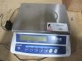 Uline H-1654 Digital Counting Scale 6lb Capacity- Auction Item