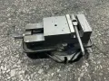 KURT MANUFACTUING 6” 6” VISE