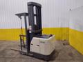 CROWN ORDER PICKER FORKLIFT: YOBRO #25680