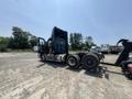 Freightliner Cascadia 125 Day Cab Semi Truck, 2018 – Detroit DD15 Diesel, Tandem Axle, 52,000-Lb GVWR
