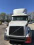 Volvo VNL Day Cab Semi Truck, 2015 – Volvo D13, I-Shift, Air Ride