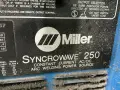 MILLER 250 A WELDER  -  SYNCROWAVE 250