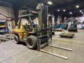 6,000 LBS LOAD LIFTER LABORER BIG TIRE / OFF ROAD LP GAS FORKLIFT: YOBRO #24566