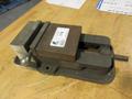 Kurt D-60 6&quot; Machine Vise W/ Jaws &amp; Handle- Auction Item