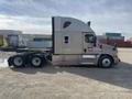 2015 Freightliner Cascadia Sleeper – Detroit DD15 455HP – Eaton 10 Speed – Tandem Axle Highway Tractor