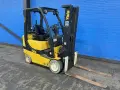 YALE 3250 POUNDS PROPANE FORKLIFT   -  GLC035VXNEAE082