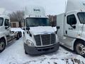 2014 Freightliner Cascadia Day Cab Semi Truck w/ APU – Detroit DD15 455HP, Eaton Fuller 10-Speed, Tandem Axle Class 8 Highway Tractor