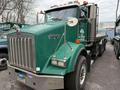 Kenworth T800 Roll Off Hoist Truck, 2006 – CAT Diesel, Manual 8LL, 60,000 lb Hoist, Tri-Axle, Work Ready